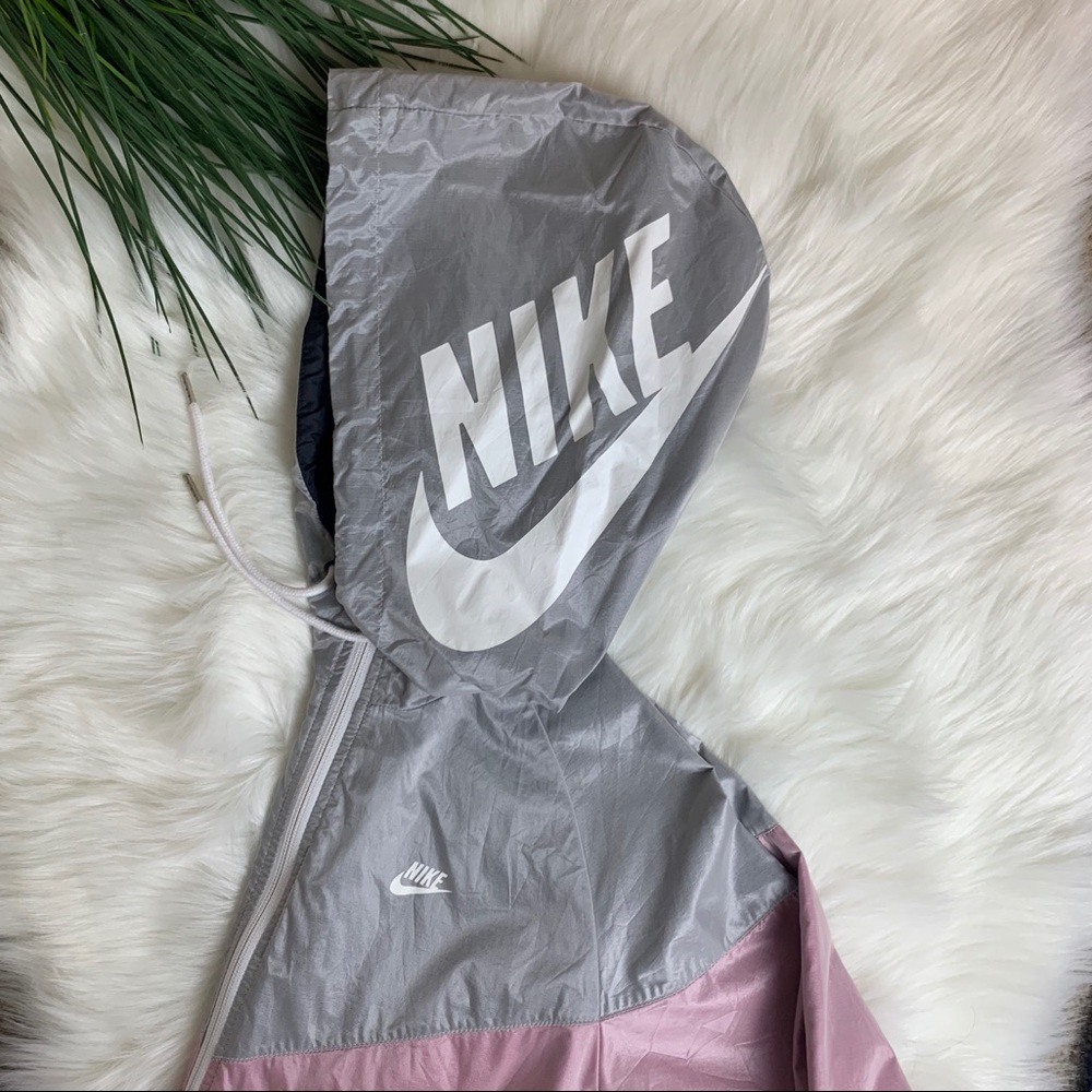 Nike Jacket - Picture 2 of 4